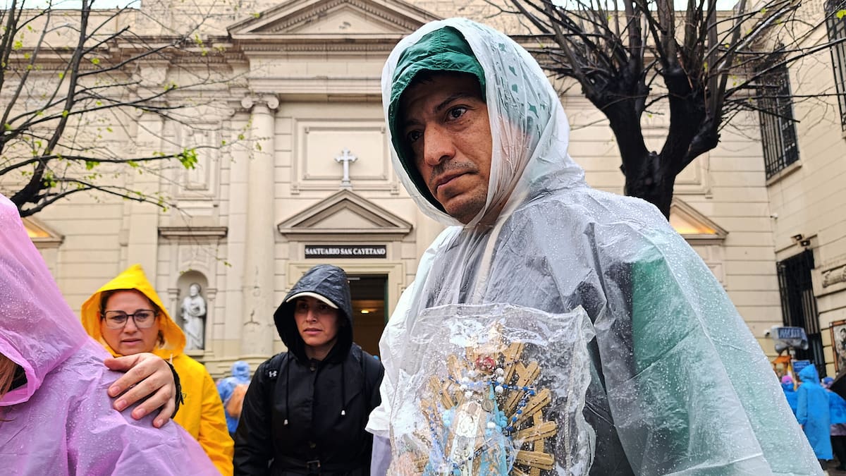Bajo la tormenta, miles de fieles participan de la 52° Peregrinación a Luján: operativo y detalles de la masiva movilización de fe