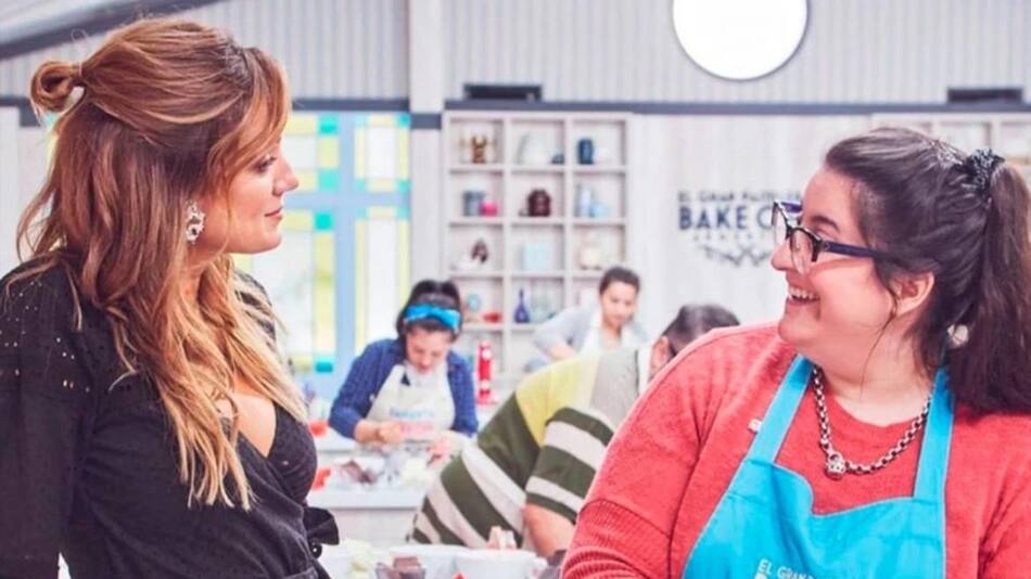 Paula Chaves, el jurado y los participantes de