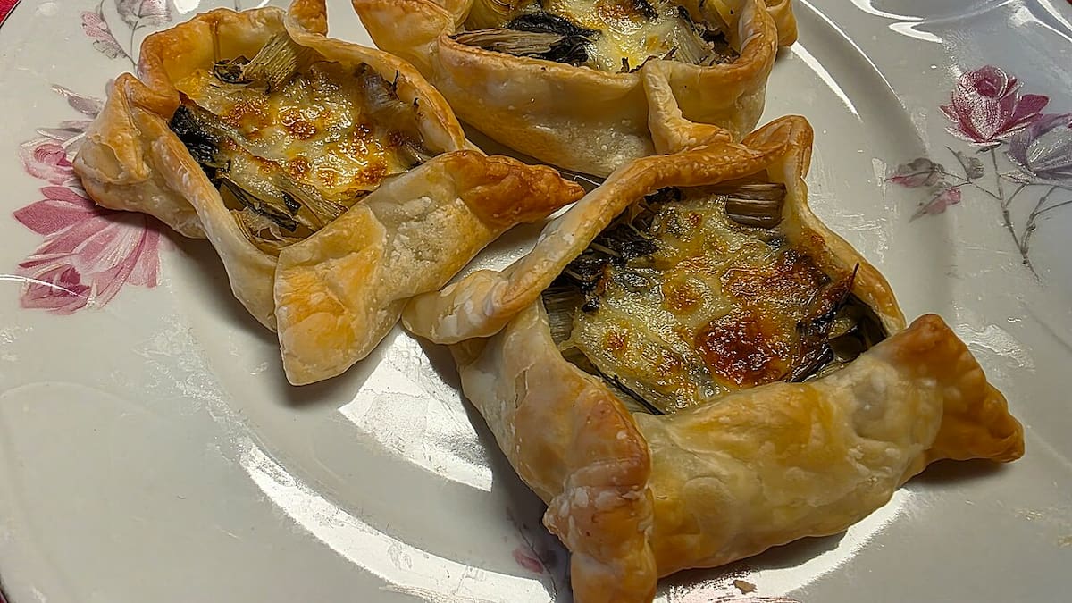Canastitas caprese: la receta con pocos ingredientes para hacer empanadas fáciles en tu casa