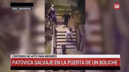 Brutal agresión de patovica - Video Canal 26