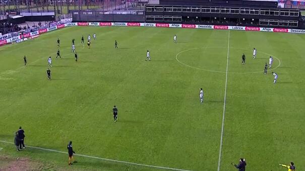 Insólito: Riestra disputó unos minutos con doce jugadores en cancha en el triunfo ante Sarmiento