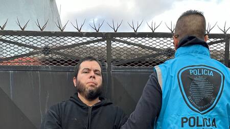 Detención del peluquero, Abel Guzmán. Foto: Policía de la Ciudad