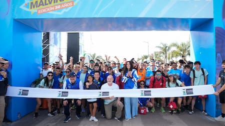 Más de 15.000 vecinos participaron de la 6ta edición del Circuito Malvinas.