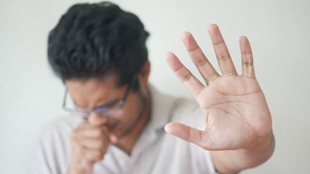 Dolor de garganta. Foto: Unsplash.