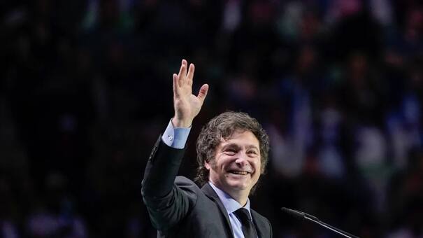 Según Financial Times, el sueño de Javier Milei “choca con la realidad argentina”