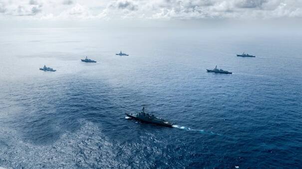 Previa a la cumbre Trump-Putin: EEUU desplegó un poderoso buque en respuesta al acercamiento de flotas rusas y chinas a Alaska