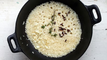 Ni hervido ni salteado: la forma correcta de cocinar el arroz para no elevar la glucosa en sangre