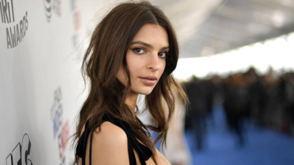 Emily Ratajkowski