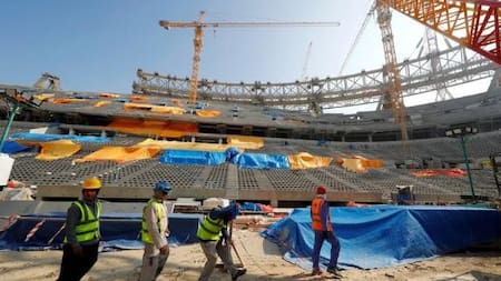Construcción de estadios en Qatar. Foto: NA.