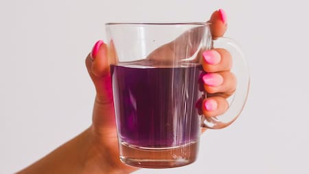 Té azul. Foto Unsplash.