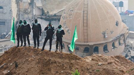 Terroristas de Hamás. Foto: Reuters/Ramadan Abed