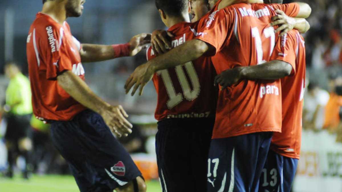 Detuvieron a dos ex futbolistas de Independiente por intentar llevarse por la fuerza una camioneta secuestrada por infracción