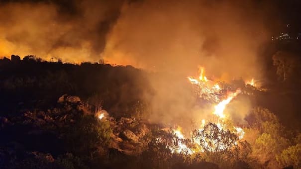 Incendio en Sierras de Tandil: el fuego ya está "controlado", aunque todavía hay focos activos