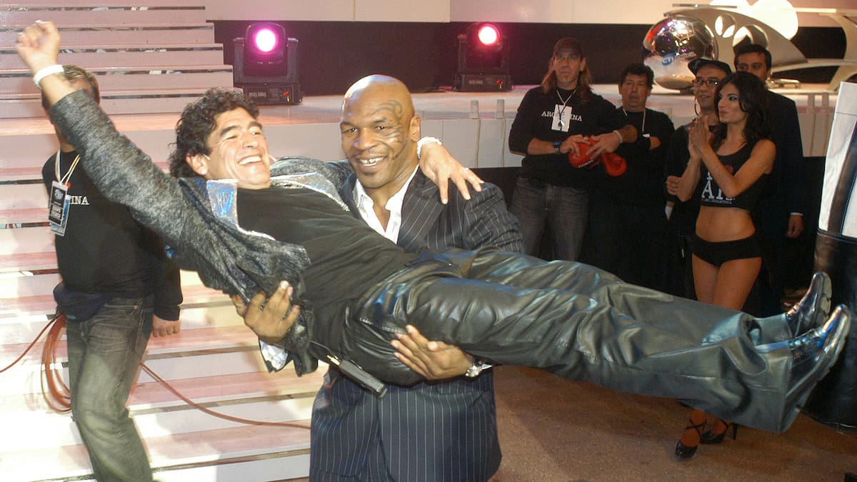 Mike Tyson con Diego Maradona.
