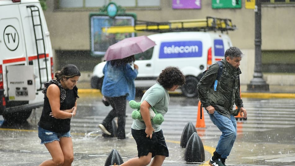 Llegan las tormentas a Buenos Aires.