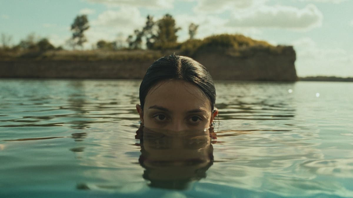 Es argentina, está basada en los cuentos de Mariana Enriquez y representará al país en los Oscars: dónde ver La Virgen de la Tosquera
