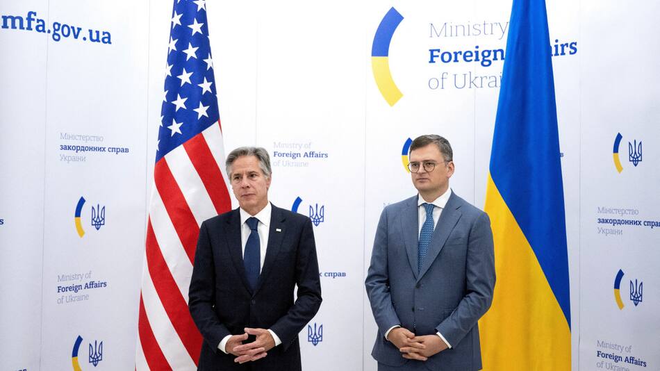 Antony Blinken y Dmitro Kuleba en Kiev. Foto: Reuters.