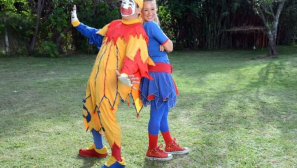 Piñón junto a su hija Sol. Foto: archivo Google.