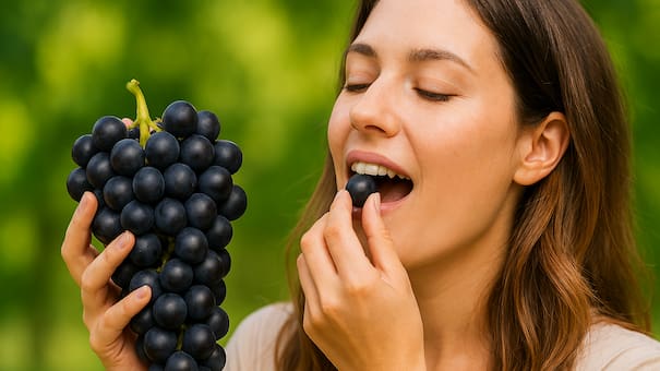 Rituales de Año Nuevo: ¿por qué recomiendan comer 12 uvas y qué significa?