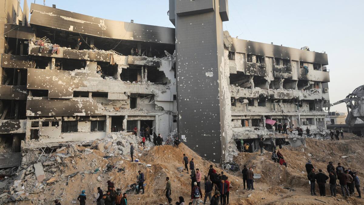 Destrucción de un hospital en la Franja de Gaza. Foto: Reuters.