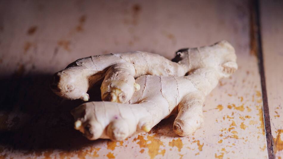 Cómo el jengibre ayuda a mantener la piel firme y saludable de forma natural. Foto: Unsplash.