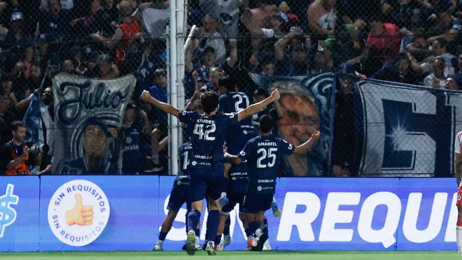 Independiente Rivadavia vs Argentinos Juniors.