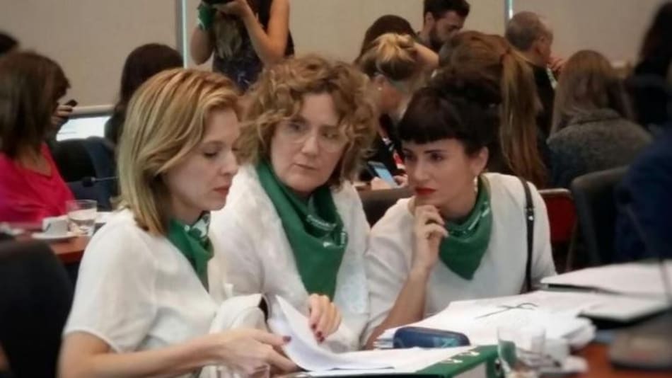 Verónica Llinas, Carla Peterson y Griselda Siciliani en debate por el Aborto