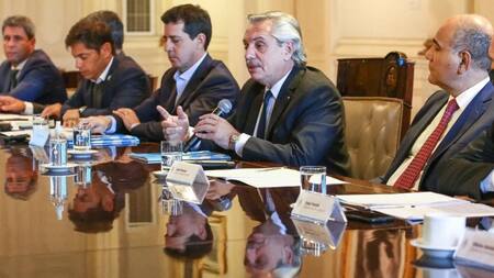 El presidente Alberto Fernández, en una de las reuniones con gobernadores en Casa Rosada (Foto: NA/Prensa Jefatura de Gabinete).