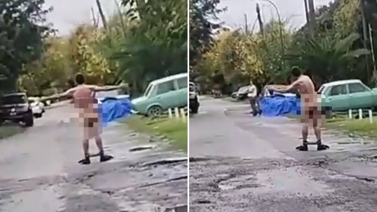 EL agresor se desnudó en plena calle. Foto: X