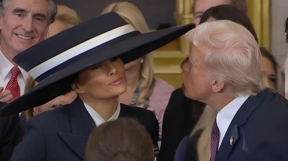 El sombrero "antibeso" de Melania, la esposa de Donald Trump. Foto: NA.