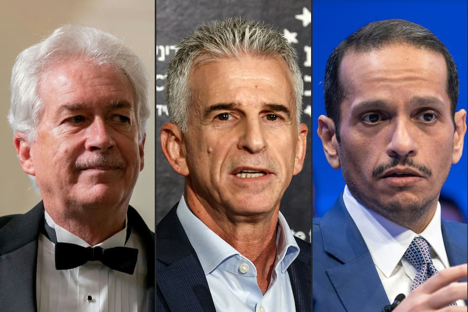 William Burns, director de la CIA, David Barnea, jefe del Mossad; y Mohammed bin Abdulrahman Al-Thani, premier qatarí. Foto: Telam.