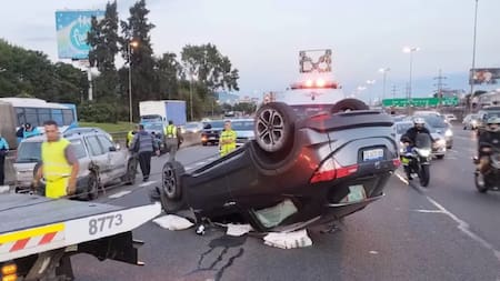Choque y vuelco en Panamericana. Foto: NA