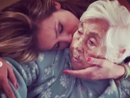 Thalía, Laura Zapata y su abuela Doña Eva