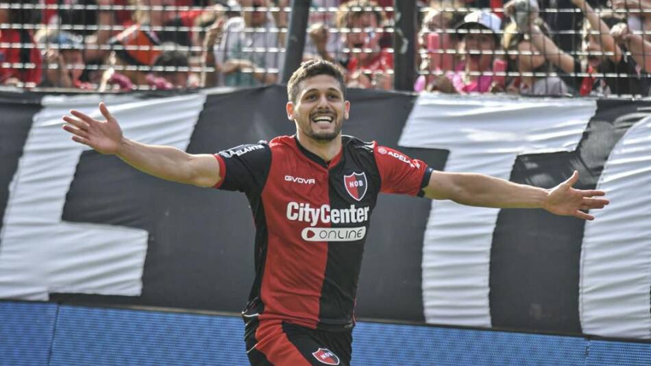 El festejo de Juan Manuel García contra Boca. Foto: NA.