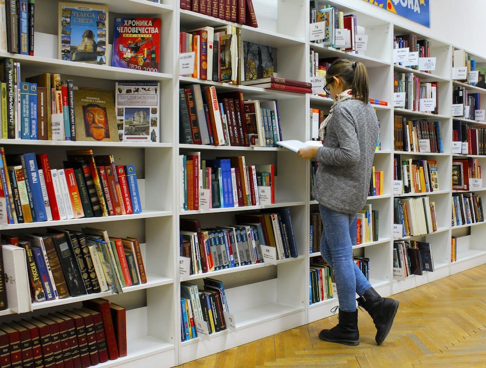 Estudiando, libros, lectura, aprendizaje.