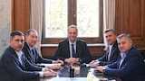 El Gobierno suma apoyo de gobernadores para aprobar el Presupuesto: Adorni y Santilli se reunieron con Zdero y Weretilneck