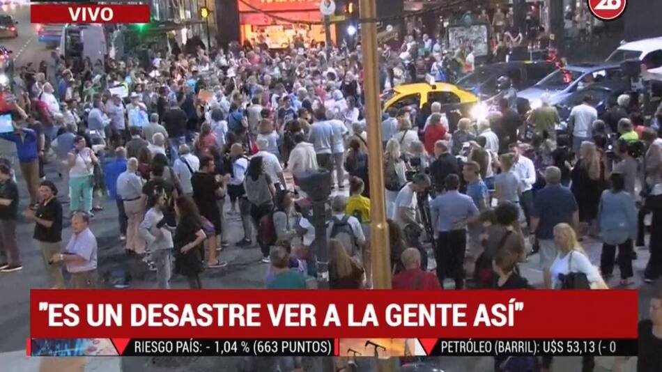 Nuevo "ruidazo" en distintas esquinas de la Ciudad contra los tarifazos