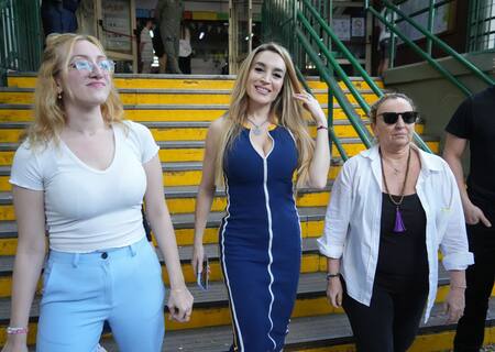 Fátima Flórez junto a parte del equipo de La Libertad Avanza. Foto: NA.