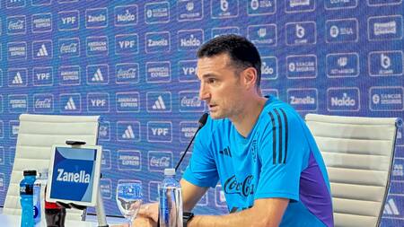 Conferencia de prensa de Lionel Scaloni. Foto: NA.