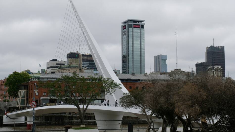 Día nublado en Buenos Aires. Foto: Unsplash.