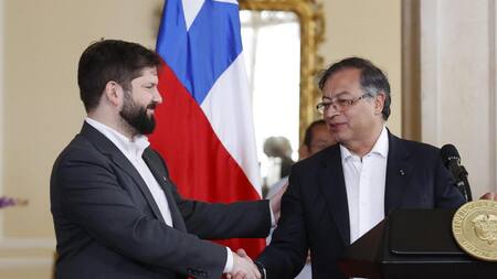 Rueda de prensa de los presidentes de Colombia y Chile. EFE