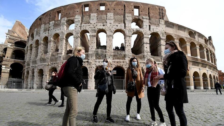 Uso de tapabocas en Italia, Reuters