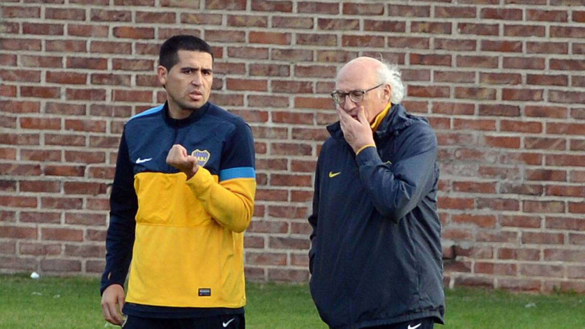 Juan Román Riquelme y Carlos Bianchi. Foto: NA.