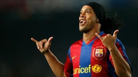 La leyenda continúa: el hijo de Ronaldinho jugará en el Barcelona