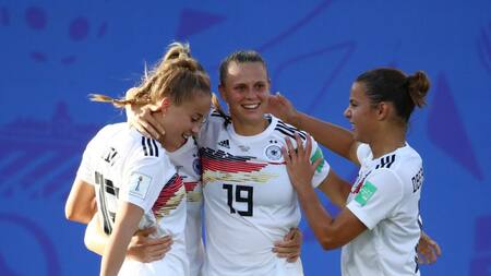 Mundial Femenino 2019: Festejo de Alemania ante Nigeria (Reuters)