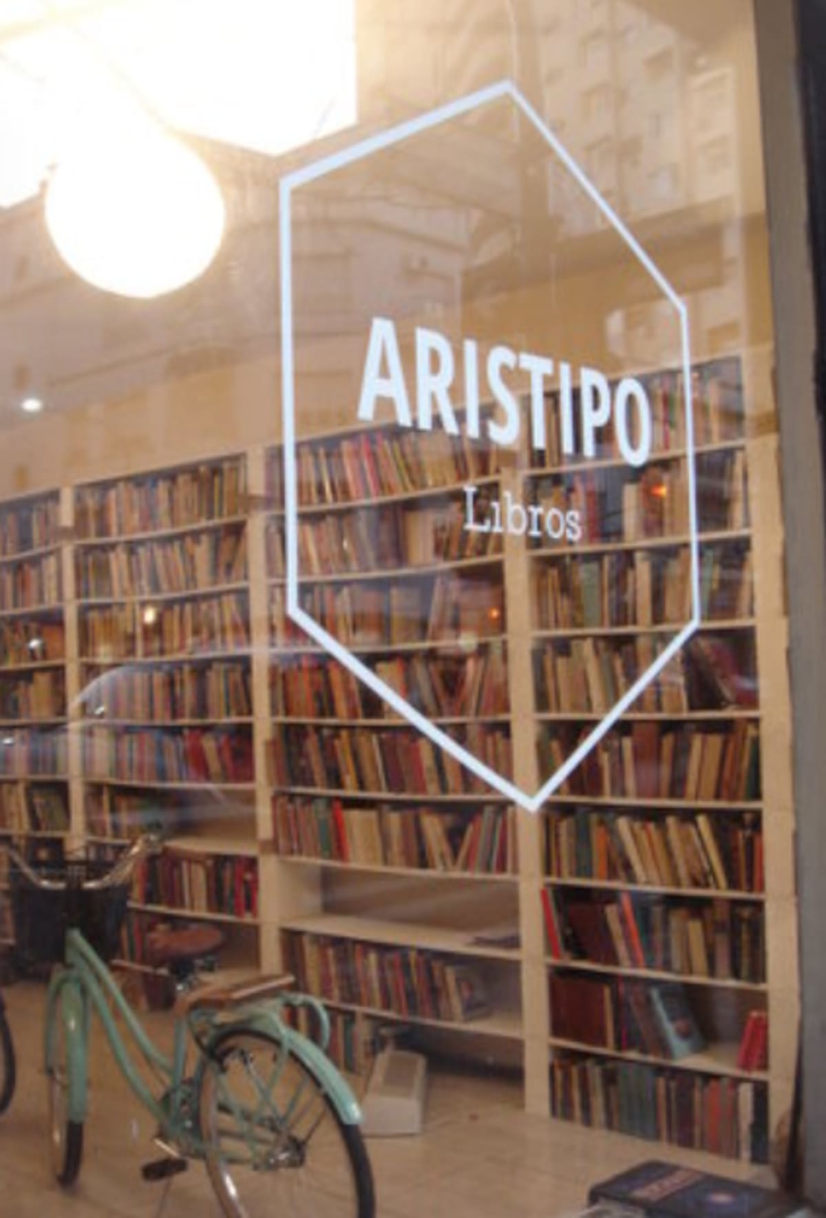 Aristipo Libros, la historia de la librería en Palermo que se hizo viral