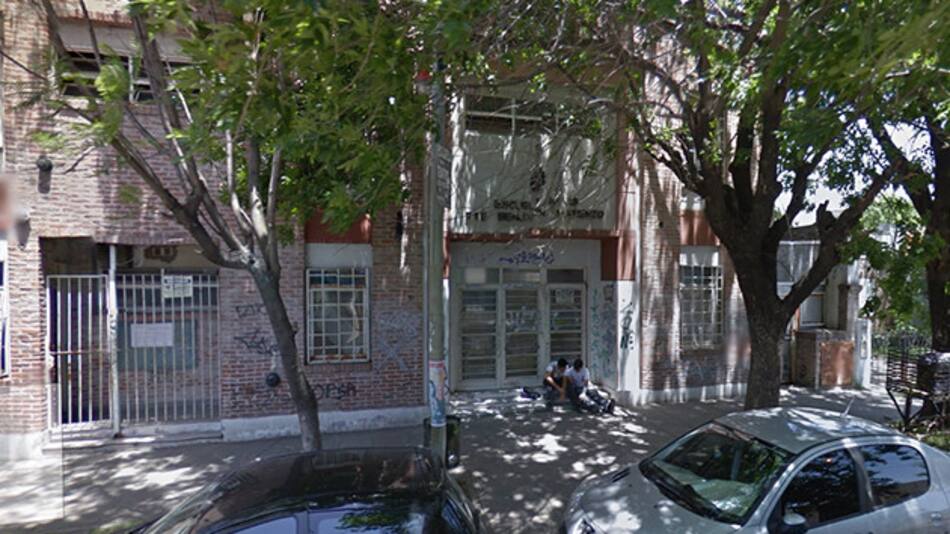 Escuela número 13 Benjamín Matienzo (Google Street View)