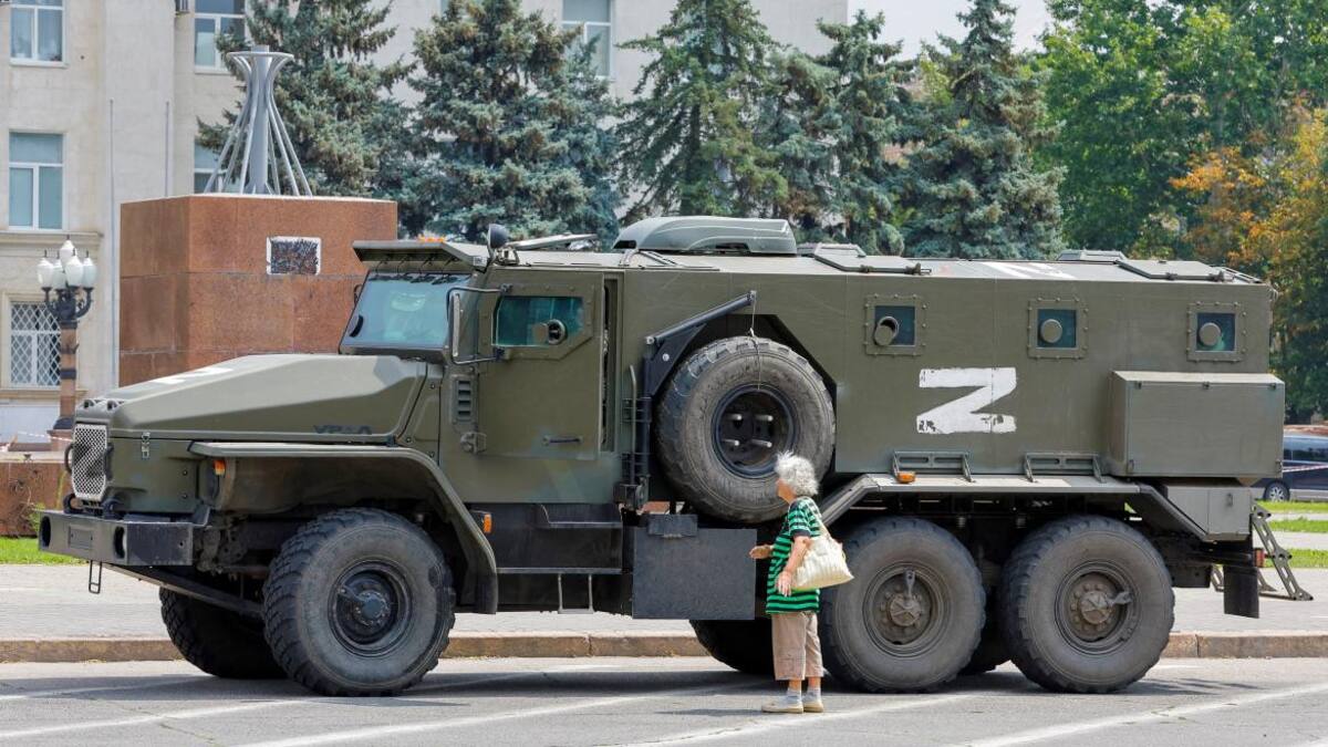 Fuerzas rusas en Jersón en medio del conflicto con Ucrania. Foto: REUTERS.