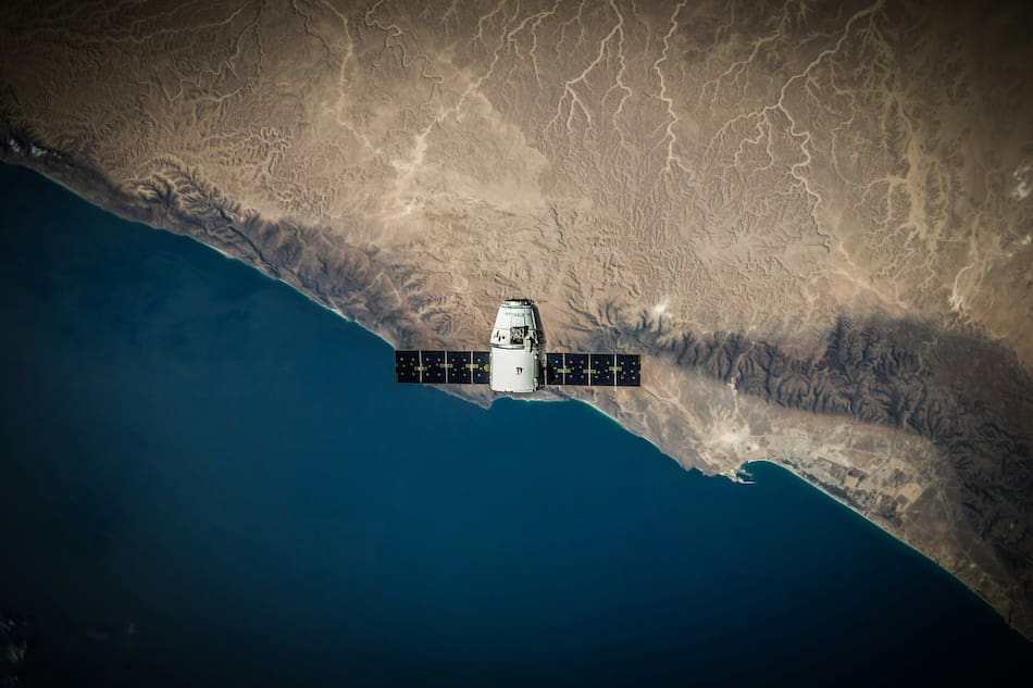 Satélite. Foto: Unsplash
