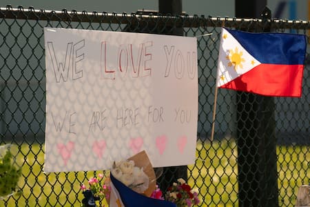 Familiares y amigos despiden a las víctimas del atropello en Vancouver. Foto: Reuters/David Ryder.